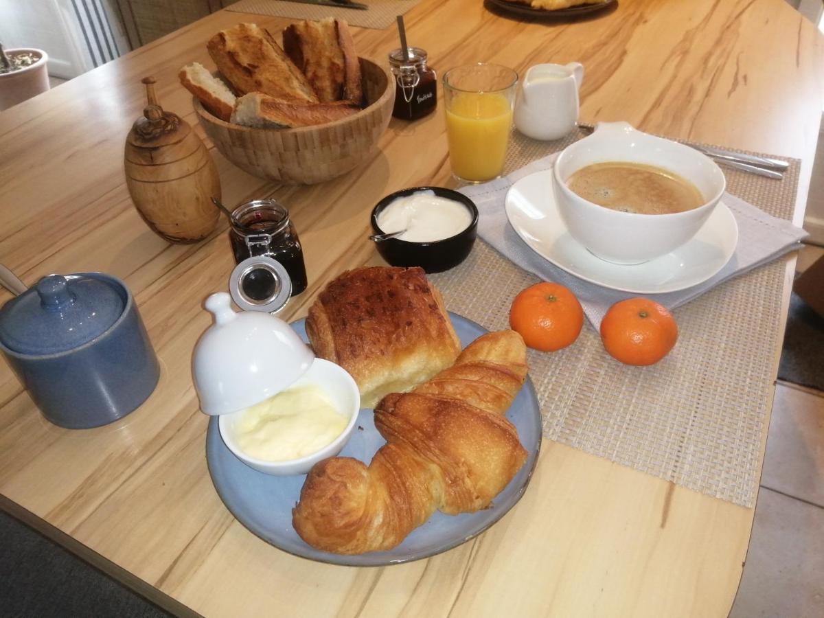 Dollon La Maison D'Elise B&B 외부 사진